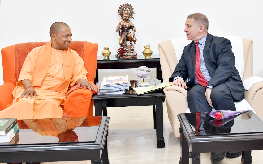 UPCM से इजराइल के राजदूत डेनियल कार्मल ने मुलाकात की