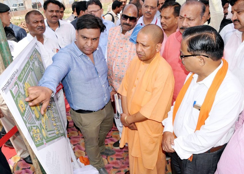 UPCM ने गोरखपुर में निर्माणाधीन एम्स और नन्दानगर अण्डरपास का निरीक्षण किया