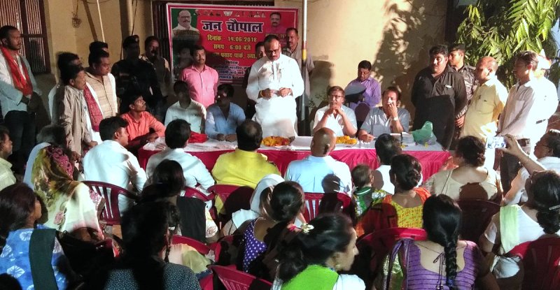 UPCM मंत्रिमंडल के विधि एवं न्याय मंत्री ने रानी लक्ष्मीबाई वार्ड में लगाई चौपाल