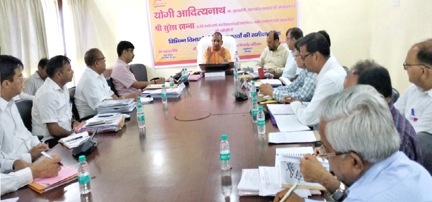 UPCM ने गोरखपुर में विभिन्न परियोजनाओं के निरीक्षण के साथ विकास एवं निर्माण कार्यों की समीक्षा बैठक की