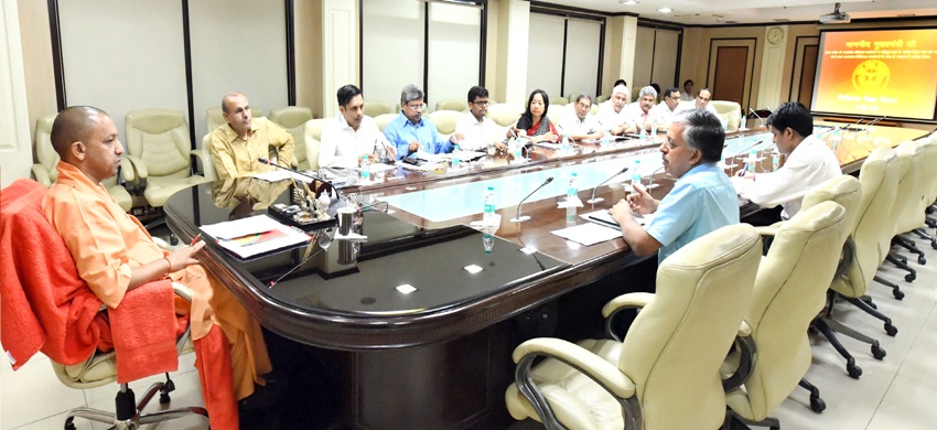 UPCM ने प्रदेश में बेहतर स्वास्थ्य सेवा देने के सम्बन्ध में समीक्षा बैठक की