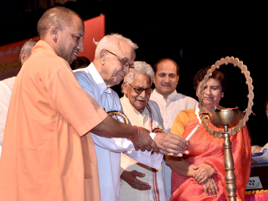 UPCM ने पदम्श्री से सम्मानित राष्ट्रीय स्वयं सेवक के वरिष्ठ प्रचारकों को सम्मानित किया
