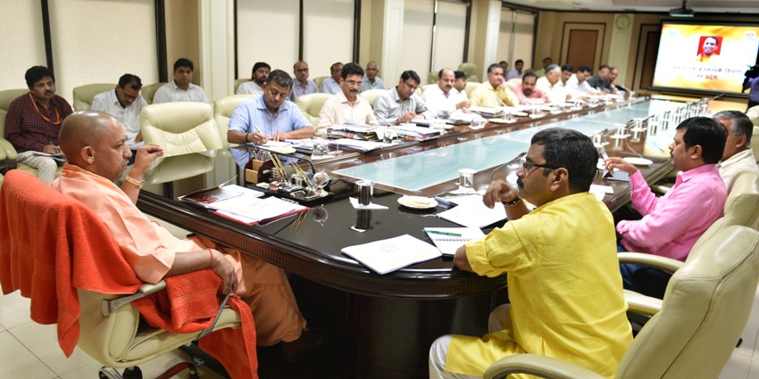 UPCM ने शास्त्री भवन में सूचना विभाग के कार्याें की समीक्षा बैठक की