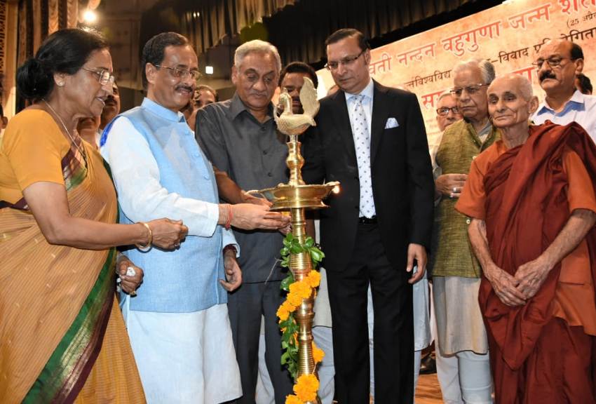 UP_Dy_CM ने कहा ‘हेमवती नन्दन बहुगुणा’ के नाम पर महाविद्यालय का निर्माण होगा