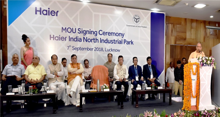 UPCM की उपस्थिति में हाॅयर कम्पनी और राज्य सरकार के मध्य MOU हस्ताक्षरित