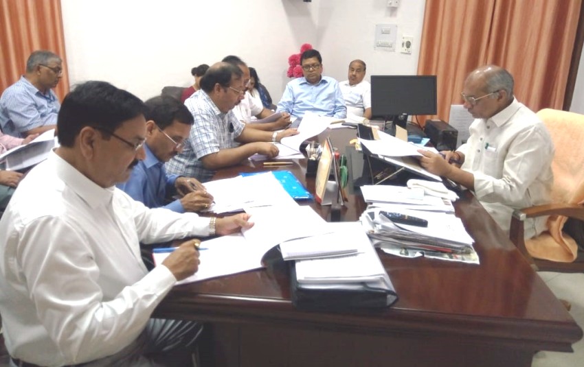UPCM मंत्रिमंडल के सिंचाई मंत्री ने सिंचाई विभाग की समीक्षा बैठक की