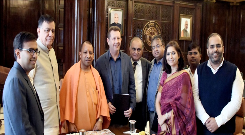 UPCM ने लोकभवन में UP Govt. और आइकिया इण्डिया के साथ एमओयू पर हस्ताक्षर किये