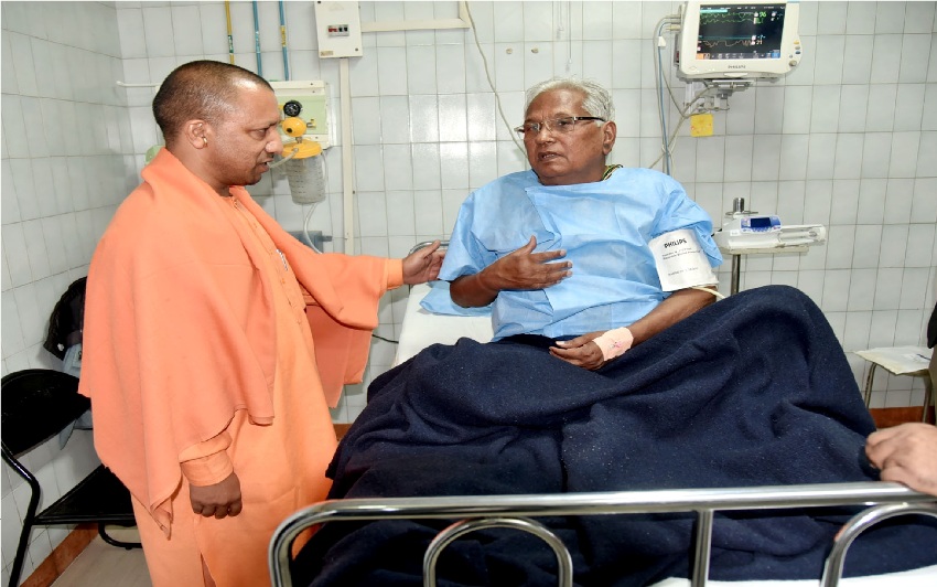 UPCM ने SGPGI में भर्ती BJP के गोरखपुर के आर्य नगर मण्डल अध्यक्ष का हालचाल लिया