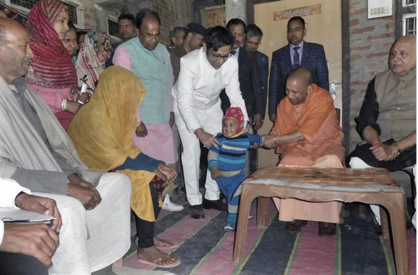 UPCM ने देवरिया में शहीद विजय कुमार मौर्य के परिजनों से भेंट की