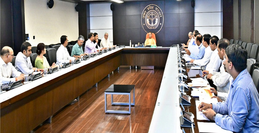 UPCM के समक्ष काशी विश्वनाथ मंदिर क्षेत्र विस्तारीकरण/सौन्दर्यीकरण परियोजना का प्रस्तुतिकरण किया गया