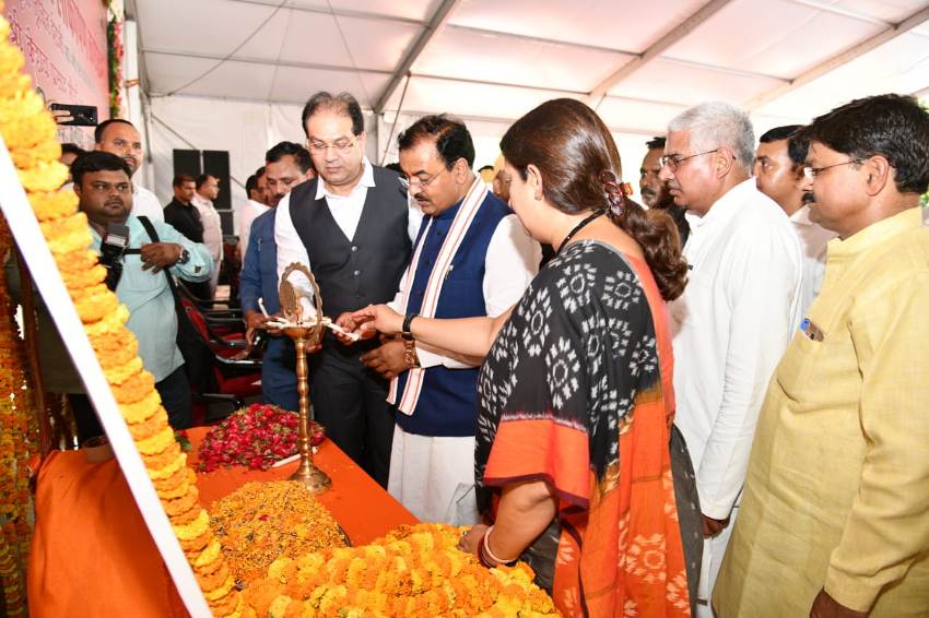 उप मुख्यमंत्री केशव प्रसाद मौर्य ने अमेठी में 62 परियोजनाओं का लोकार्पण और शिलान्यास किया