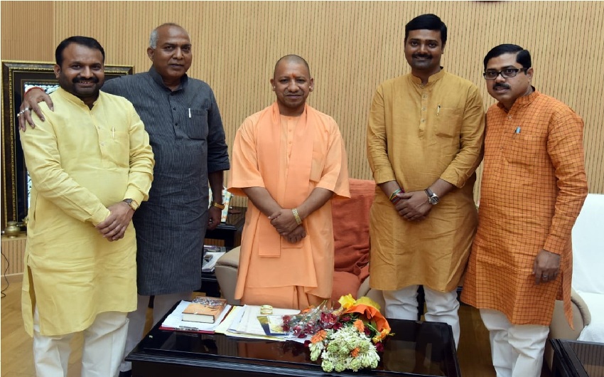 UPCM के जन्मदिवस के पर BJP के प्रदेश पदाधिकारियों और वरिष्ठ नेताओं ने भेंट कर शुभकामनाएं दी