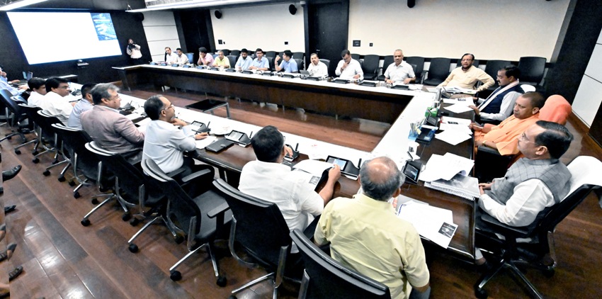 UPCM के समक्ष प्रस्तावित उ.प्र. डाटा सेण्टर पाॅलिसी-2019 का प्रस्तुतिकरण किया गया