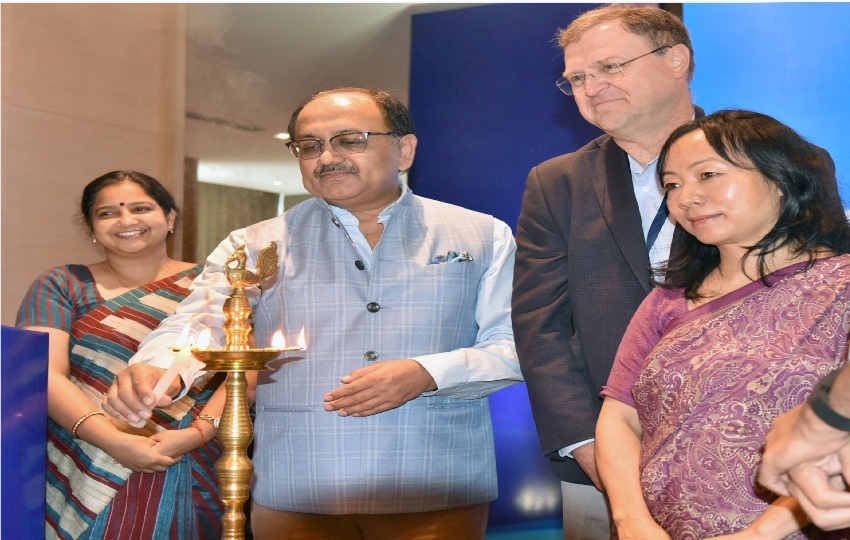 चिकित्सा एवं स्वास्थ्य मंत्री ने देश में पहली बार जन स्वास्थ्य के दक्षता संवर्धन पर हुई कार्यशाला का शुभारम्भ किया
