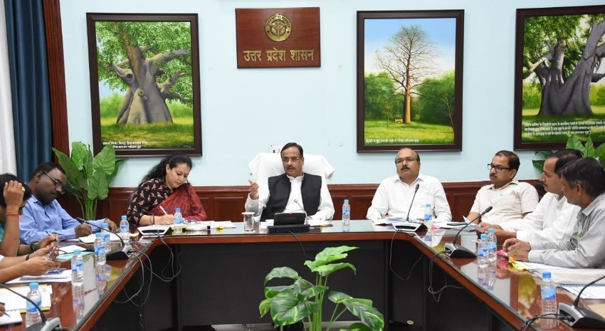 उप मुख्यमंत्री ने राजकीय शिक्षक संघ और माध्यमिक व्यवसायिक शिक्षक संघ के साथ बैठक की