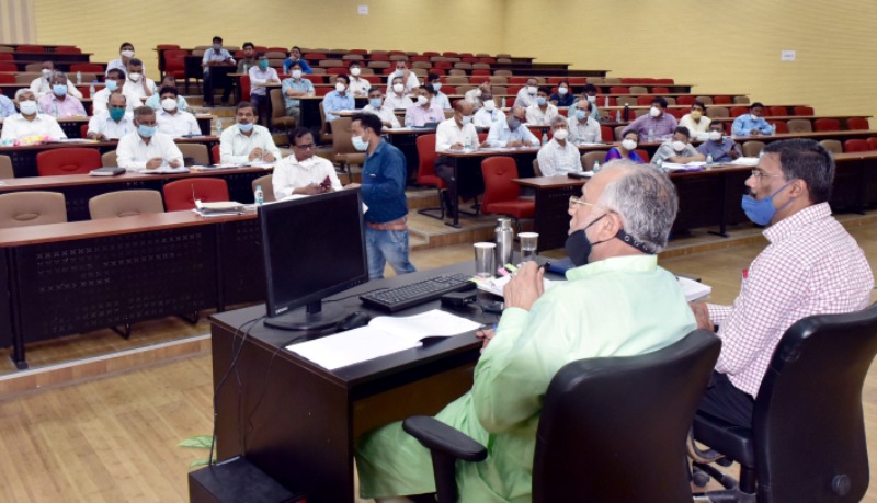 मंत्री सुरेश खन्ना