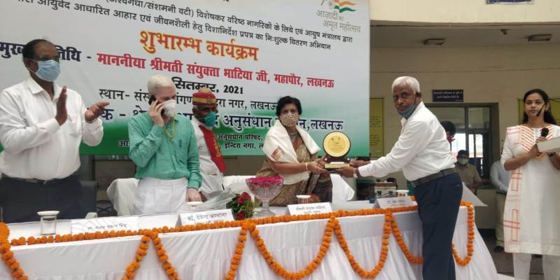 स्वस्थ जीवन जीने के लिए आयुर्वेदिक जीवन शैली को अपनाना जरूरी : संयुक्ता भाटिया