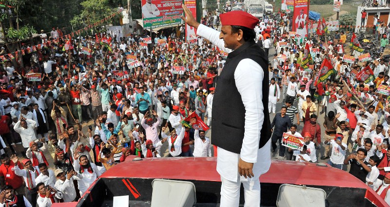 अखिलेश यादव ने हरदोई में किया जनसभा को सम्बोधित, उमड़ा जन सैलाब