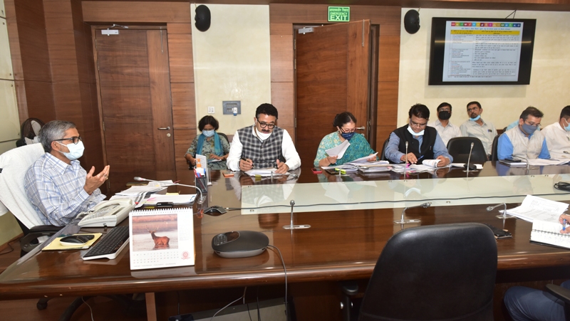 मुख्य सचिव आर.के. तिवारी ने सतत विकास लक्ष्य के नोडल अधिकारियों की बैठक की