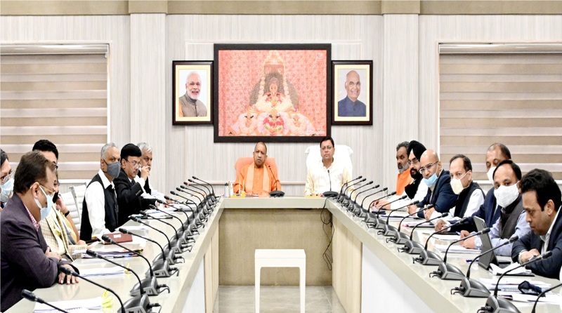 CM योगी ने उत्तराखण्ड CM के साथ बैठक में दोनों राज्यों के मध्य लम्बित प्रकरणों की समीक्षा की