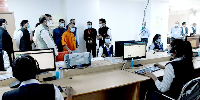 मुख्यमंत्री ने कानपुर में नगर निगम स्थित इण्टीग्रेटेड कण्ट्रोल एण्ड कमाण्ड सेण्टर का निरीक्षण किया