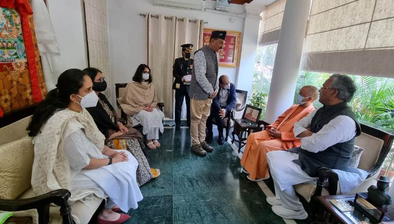मुख्यमंत्री ने CDS बिपिन रावत और उनकी धर्म पत्नी मधुलिका रावत को श्रद्धांजलि की