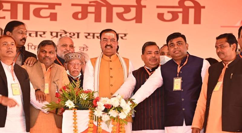 उप मुख्यमंत्री ने फिरोजाबाद को 143 कार्याै का लोकार्पण एवं शिलान्यास कर दी बडी सौगात