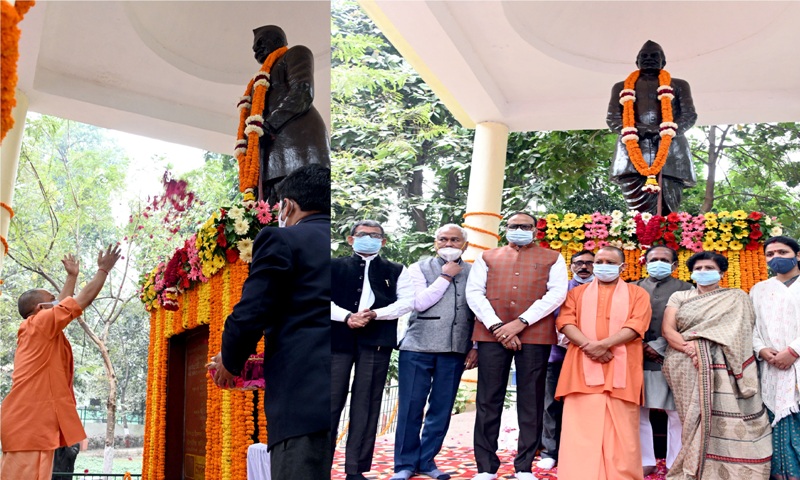 मुख्यमंत्री ने पूर्व राष्ट्रपति डॉ0 राजेन्द्र प्रसाद की जयन्ती पर उनकी प्रतिमा को श्रद्धांजलि दी