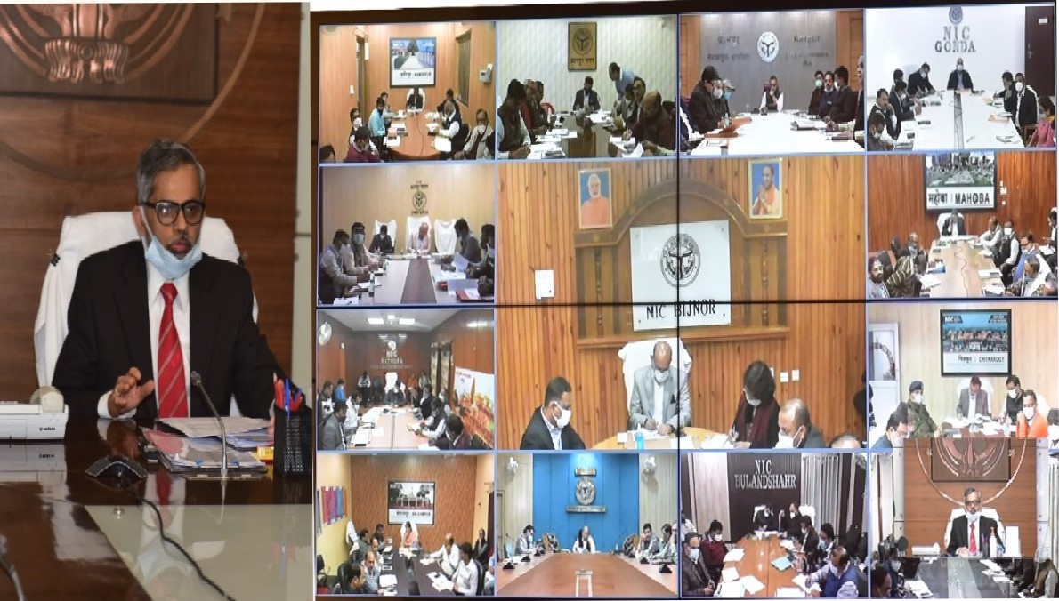 मुख्य सचिव ने वीडियो कान्फ्रेन्सिंग के माध्यम से मण्डलायुक्तों एवं जिलाधिकारियों के साथ समीक्षा बैठक की