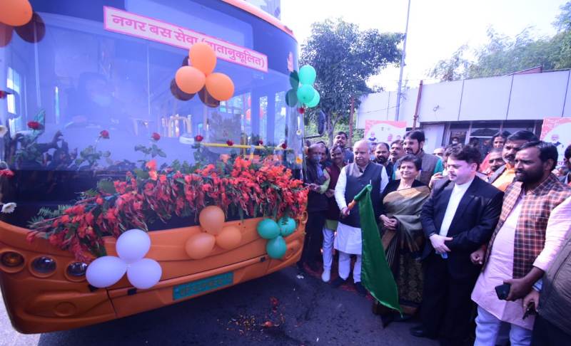 नगर विकास मंत्री आशुतोष टण्डन ने किया 60 इलेक्ट्रिक बसों का फ्लैग ऑफ/लोकार्पण
