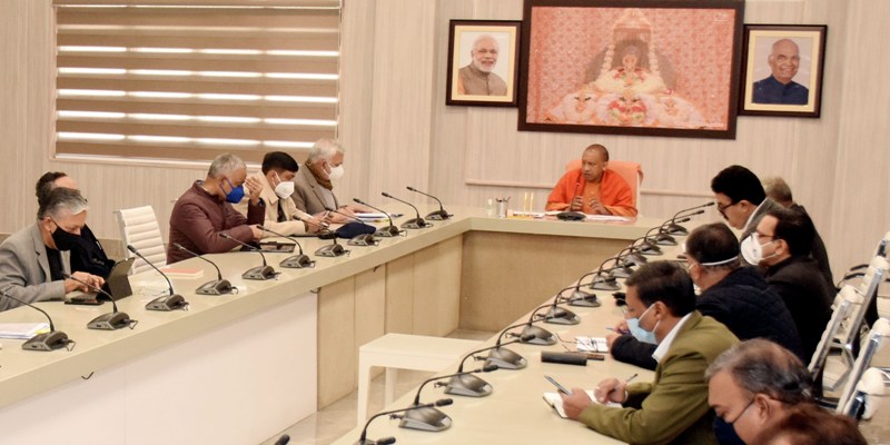 शीतलहर और कोविड को देखते हुए रैन बसेरों में समुचित प्रबन्ध किए जाएं: #UPCM