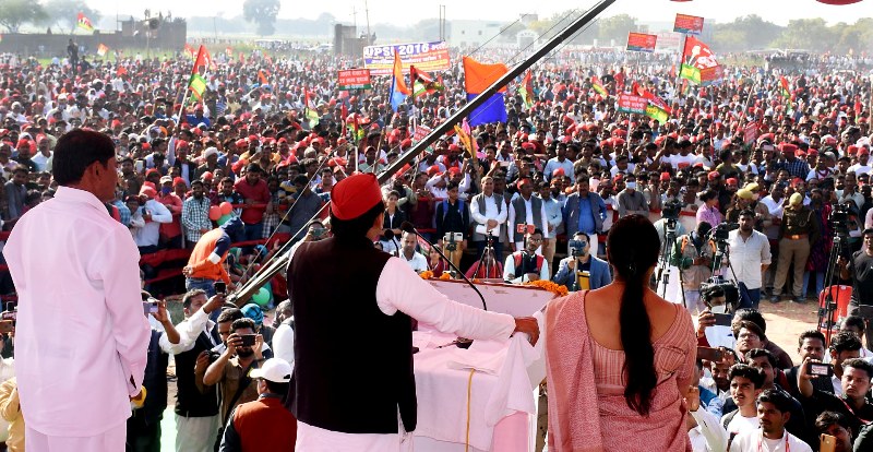 भाजपा ने गौशालाओं के नाम पर भ्रष्टाचार और लूट की: #AkhileshYadav