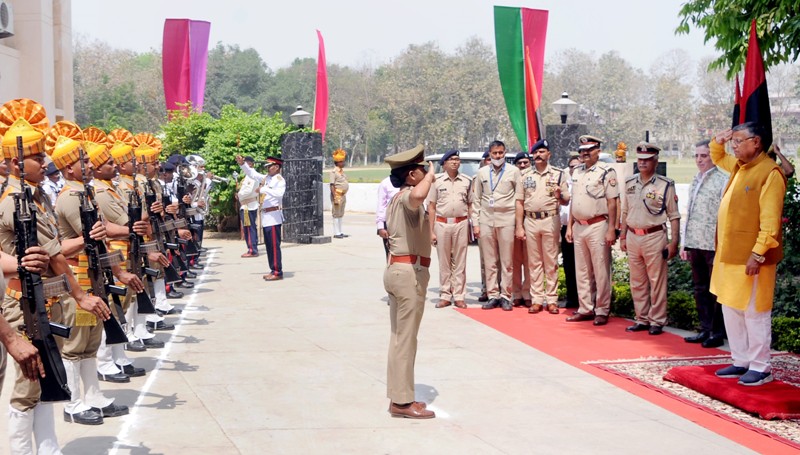 मंत्री धर्मवीर प्रजापति ने होमगार्ड विभाग के वरिष्ठ अधिकारियों के साथ बैठक की