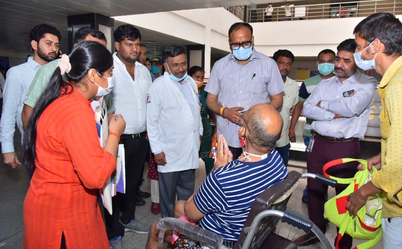 उप मुख्यमंत्री ब्रजेश पाठक ने #KGMU का औचक निरीक्षण किया