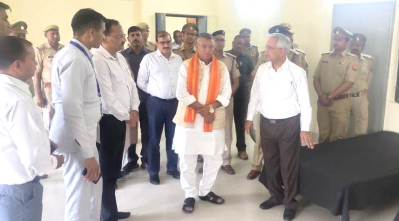 होमगार्ड मंत्री धर्मवीर प्रजापति ने किया आकस्मिक निरीक्षण, जवानों को मिलेंगी बेहतर सुविधाएं