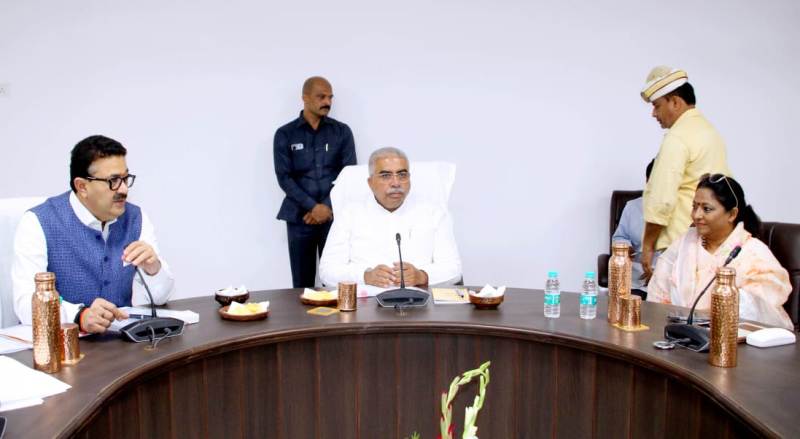 मंत्री राकेश सचान द्वारा MSME सहित अपने अधीन विभागों की गई समीक्षा