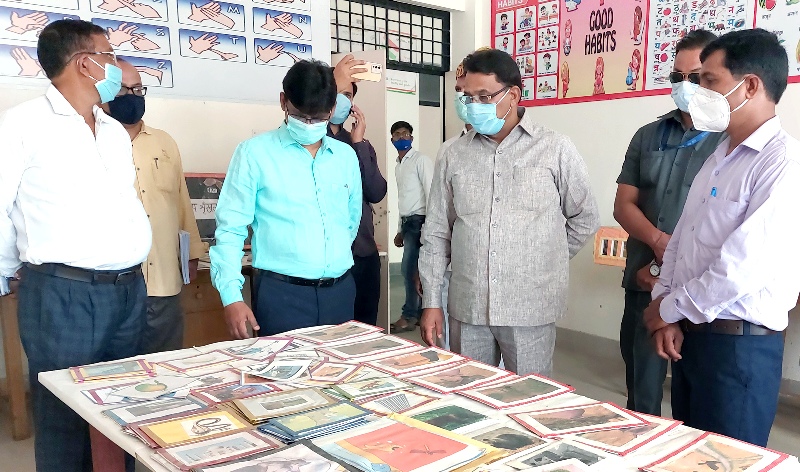 Minister of State Narendra Kashyap inspected the State School for the Deaf and Deaf in indication of Lucknow