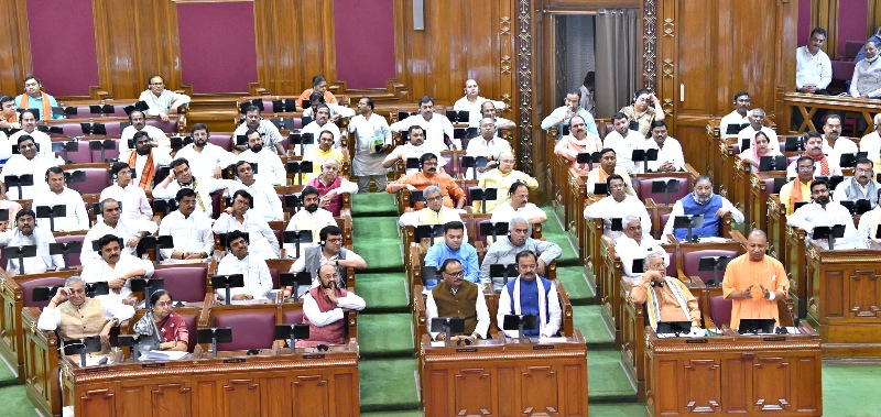 प्रदेश के विकास यात्रा को सत्तापक्षव प्रतिपक्ष को मिलकर आगे बढ़ाने की आवश्यकता: #UPCM योगी