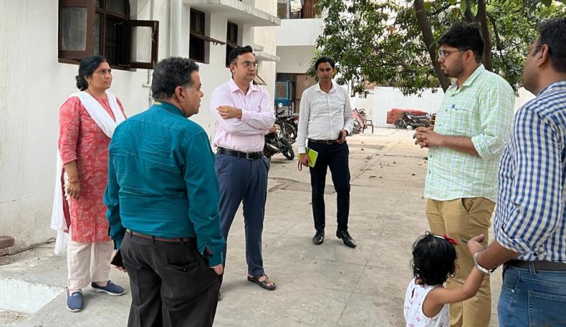 #LDA उपाध्यक्ष अक्षय त्रिपाठी ने निशातगंज स्थित बचपन डे-केयर सेंटर का किया निरीक्षण