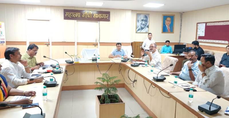 District Sanitation Committee meeting under the chairmanship of #CDO Vikramaditya Singh Malik in Ghaziabad