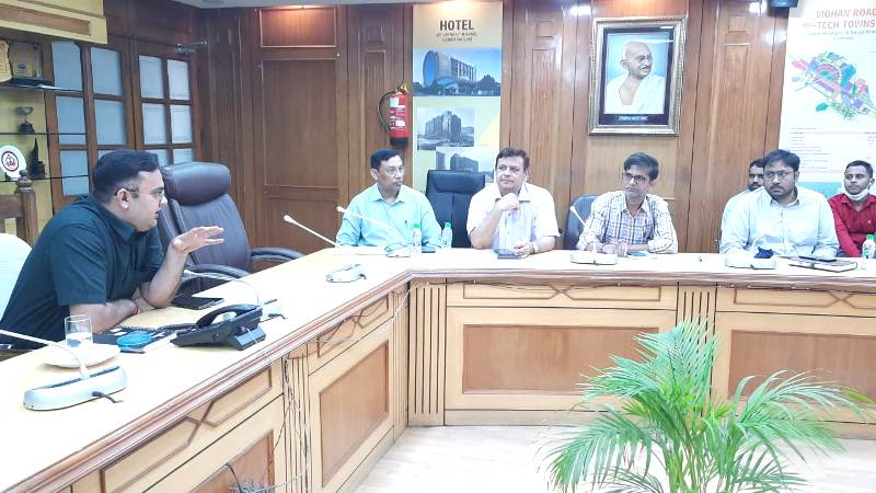 'दृष्टि एप' से होगी सील बिल्डिंगों की माॅनिटरिंग, अवैध निर्माण पर कसेगा शिकंजा