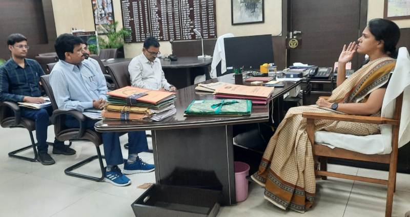 स्ट्रीट लाइट सही नहीं हुई या बदली नहीं गई तो, FIR दर्ज करा कर भेजा जाएगा जेल